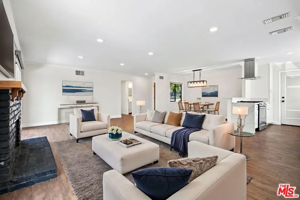 1088 W 11th Street, Upland, CA — listing photo 1