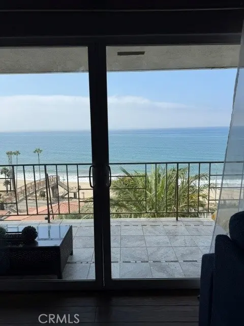 17614 Posetano, Pacific Palisades, CA — listing photo 1