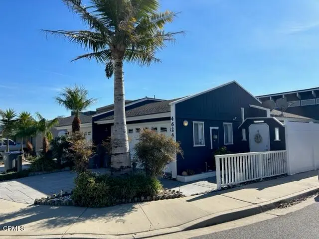 Single Family Residence for rent at 4624 Falkirk Bay, Oxnard, CA featuring 2 beds and 2 baths