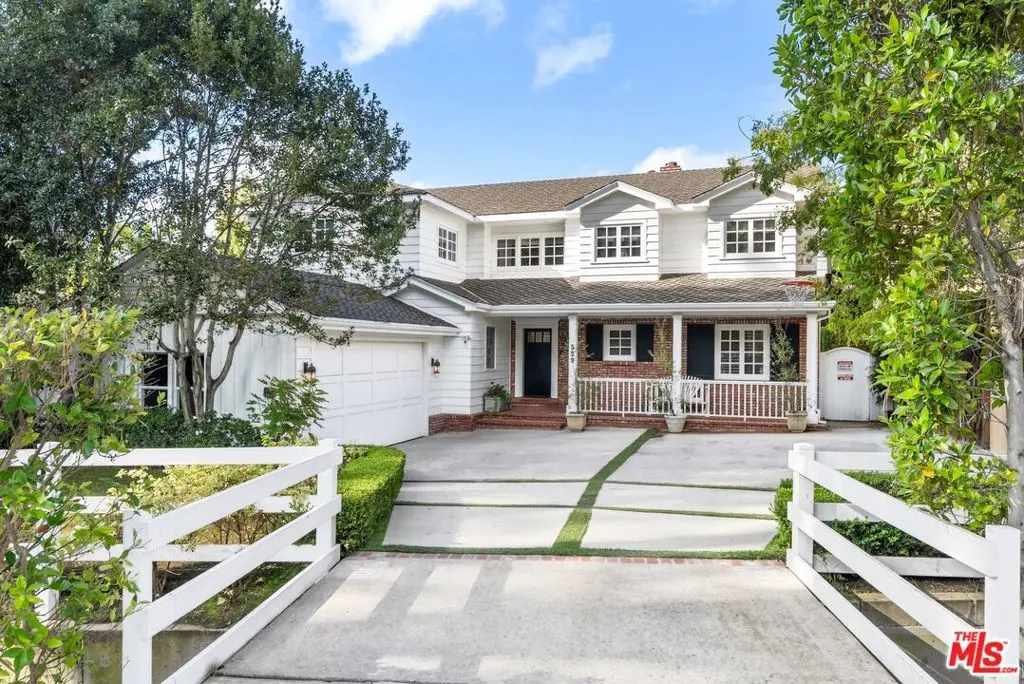 Single Family Residence for sale at 529 N Kenter Avenue, Los Angeles, CA featuring 4 beds and 4 baths