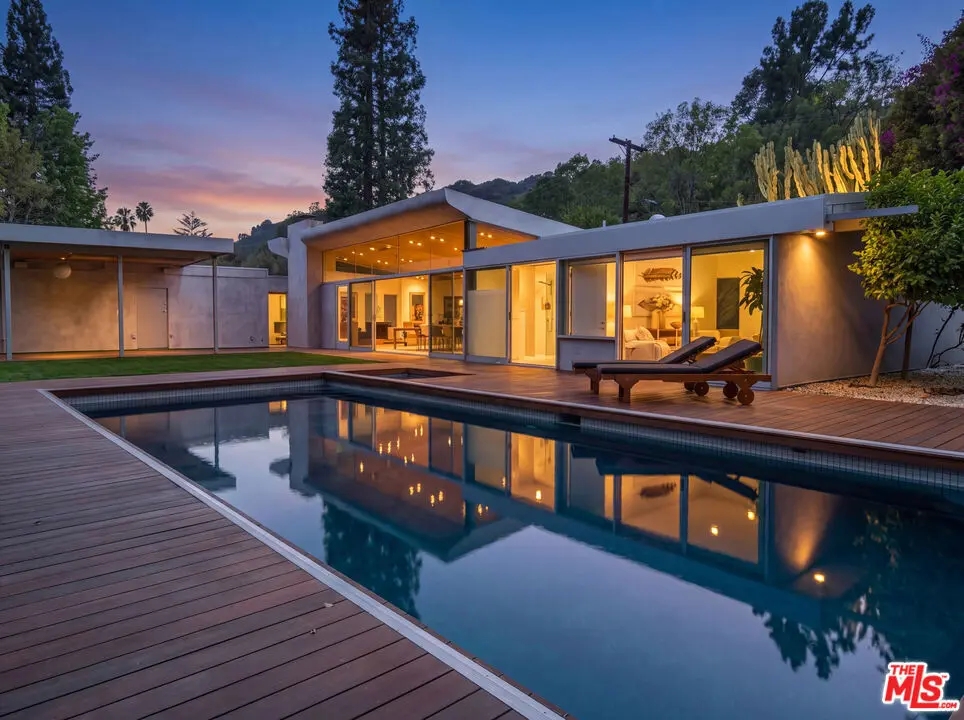 2538 Hutton Drive, Beverly Hills, CA — listing photo 1