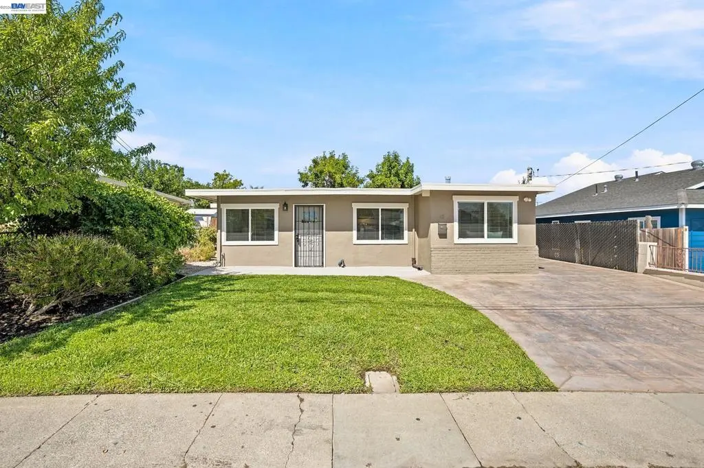 15 INLET DRIVE, Bay Point, CA — listing photo 1