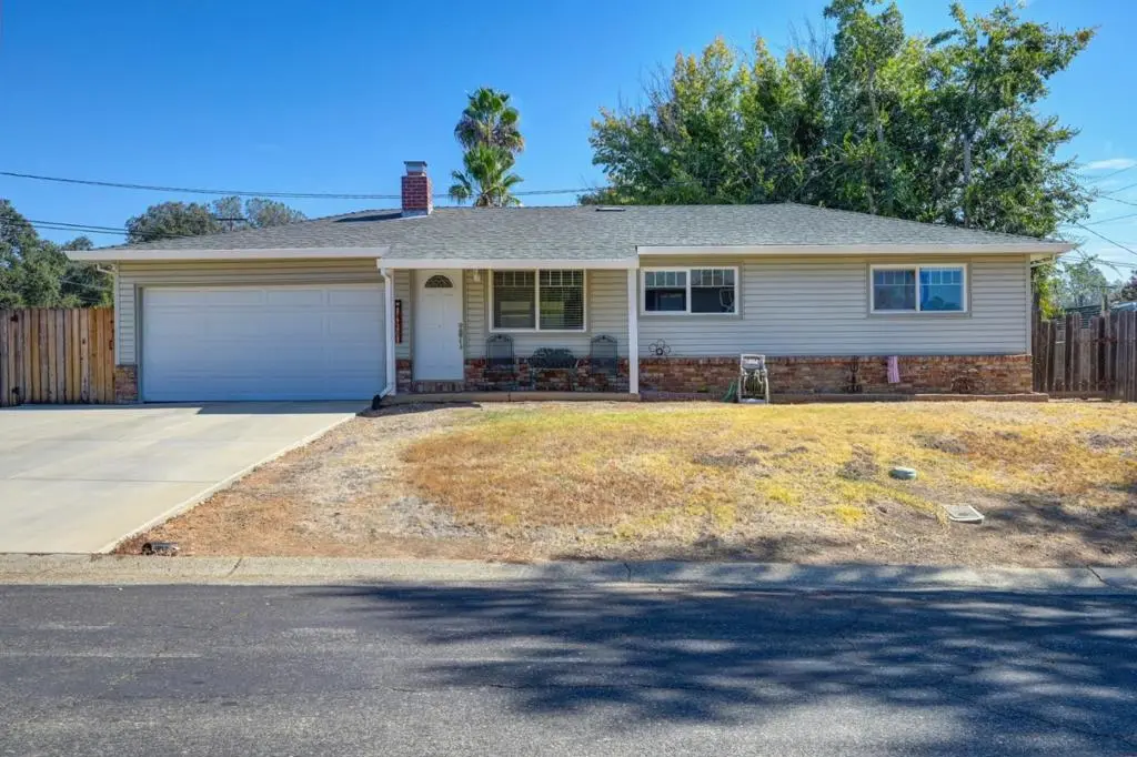 Single Family Residence for sale at 471 Raymond Drive, Ione, CA featuring 3 beds and 1 bath