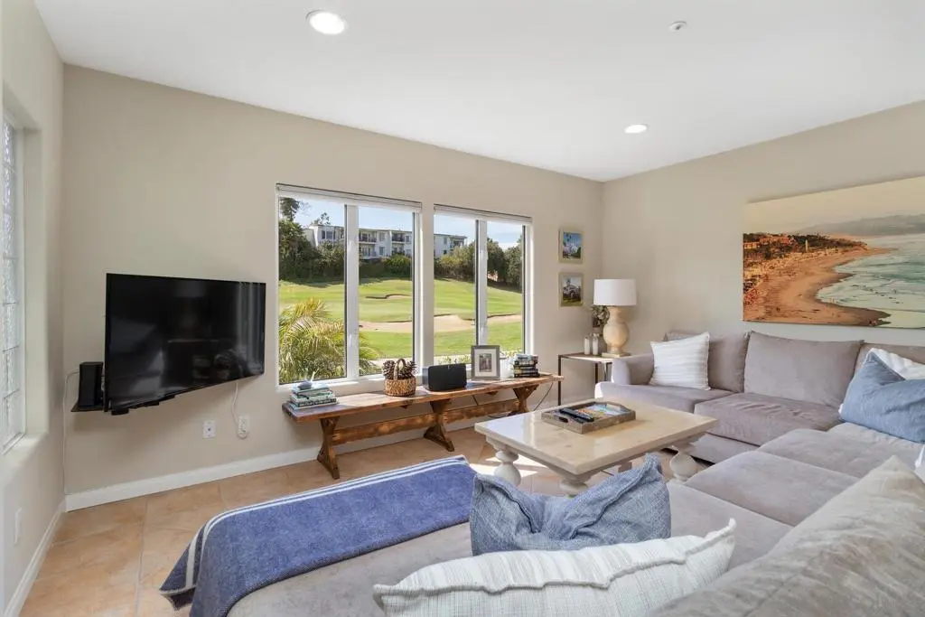 7517 Jerez B, Carlsbad, CA — listing photo 1