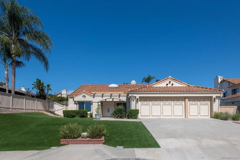 4008 Via de la Paz, Oceanside, CA — listing photo 1