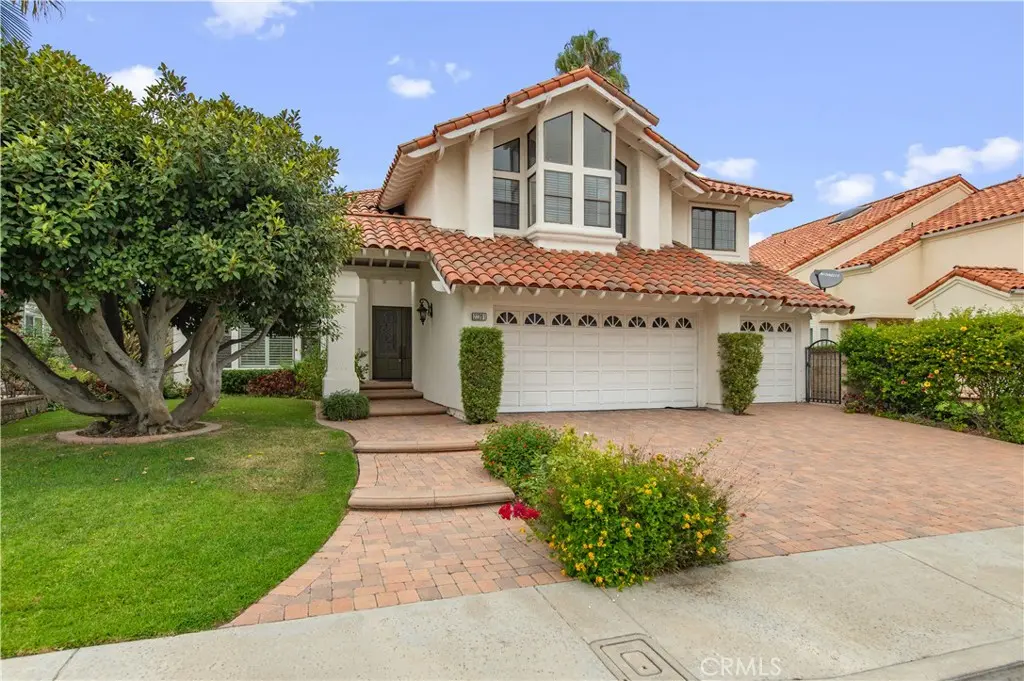22201 Wayside, Mission Viejo, CA — listing photo 1