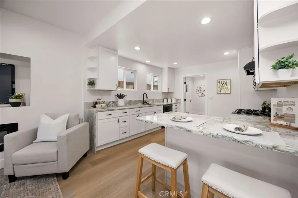 201 S Melrose, Placentia, CA — listing photo 1