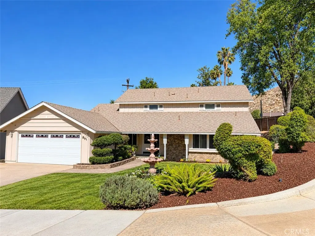 Single Family Residence for sale at 891 Huston, Riverside, CA featuring 6 beds and 3 baths