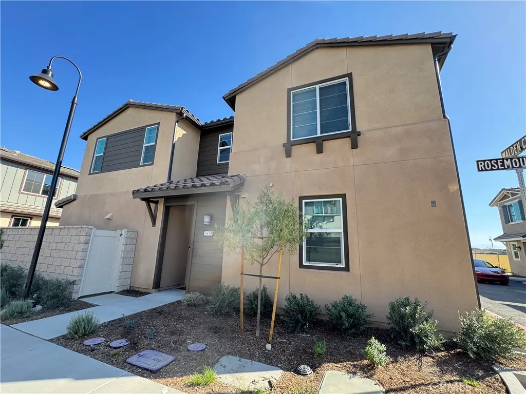 Condominium for rent at 5826 Walden Ct, Eastvale, CA featuring 4 beds and 3 baths