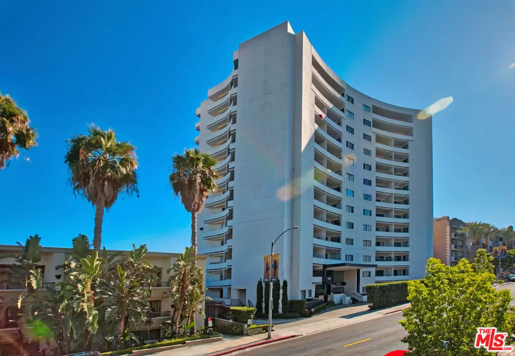 Condominium for sale at 7250 Franklin Avenue 1006, Los Angeles, CA and 1 bath