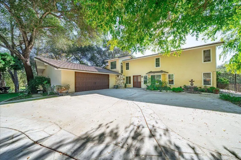 1841 Tecalote Drive, Fallbrook, CA — listing photo 1