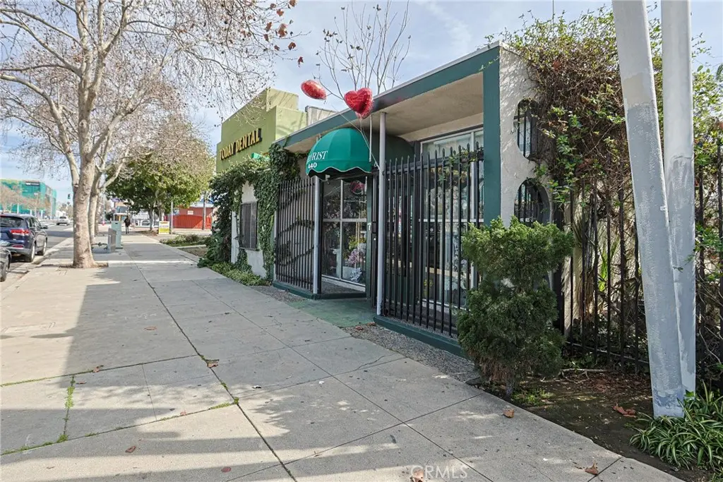 440 W Holt, Pomona, CA — listing photo 1