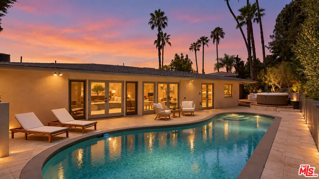8657 Metz Place, West Hollywood, CA — listing photo 1