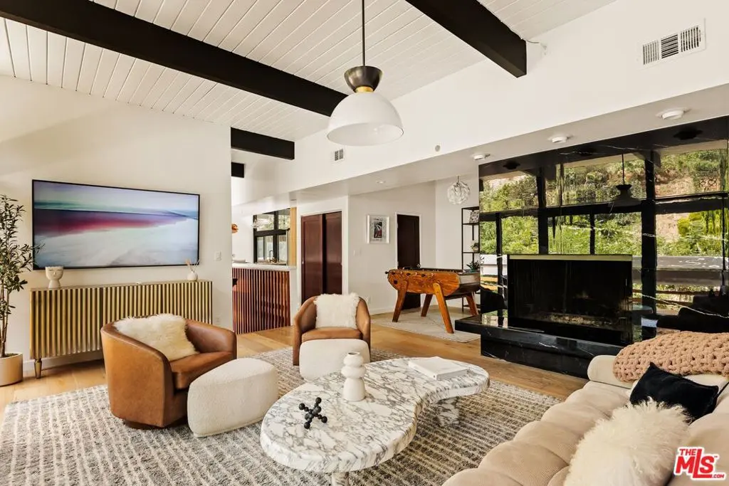 3905 Pacheco Drive, Sherman Oaks, CA — listing photo 1