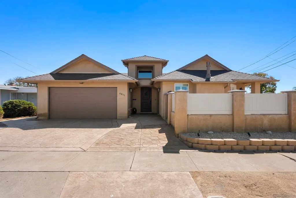 Single Family Residence for rent at 6811 Boxford Drive, San Diego, CA featuring 3 beds and 3 baths