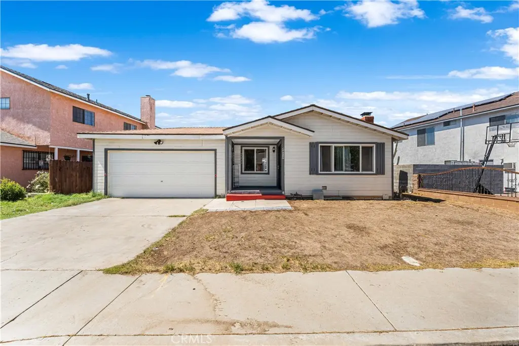 44117 Parkview Lane, Lancaster, CA — listing photo 1