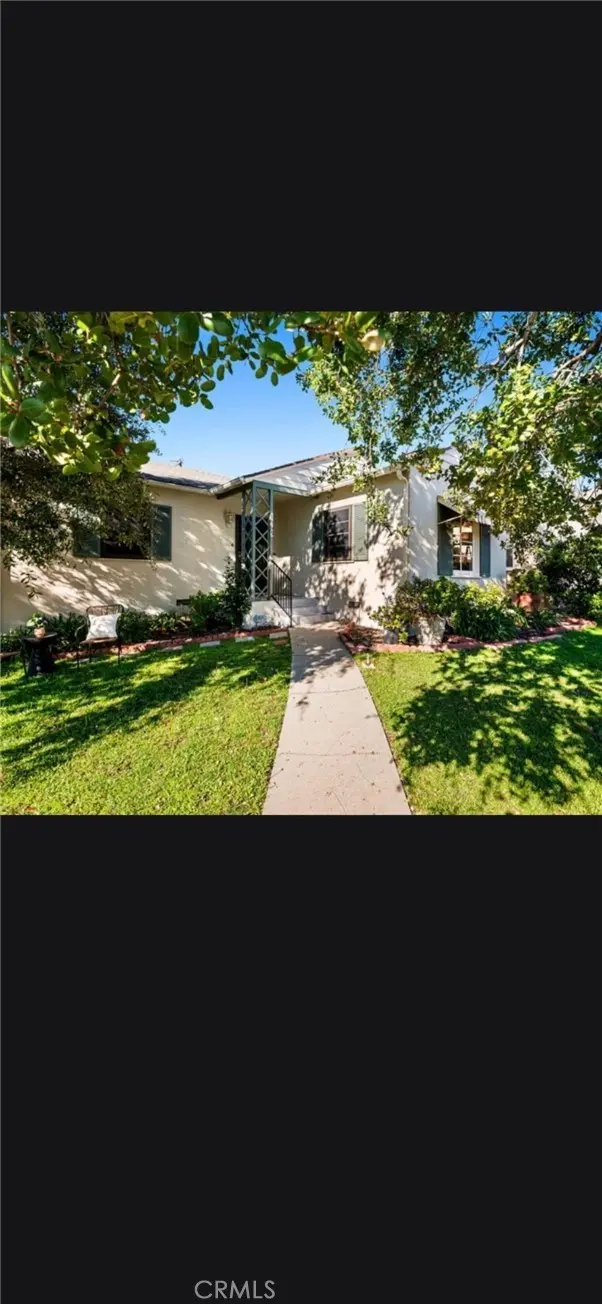 1563 Valencia, Pasadena, CA — listing photo 1