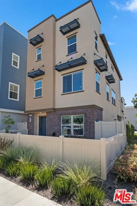 716 Sienna Way, Inglewood, CA — listing photo 1