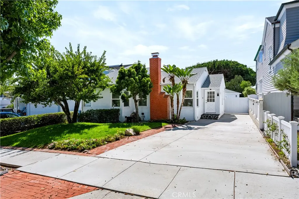 340 Avenue F, Redondo Beach, CA — listing photo 1