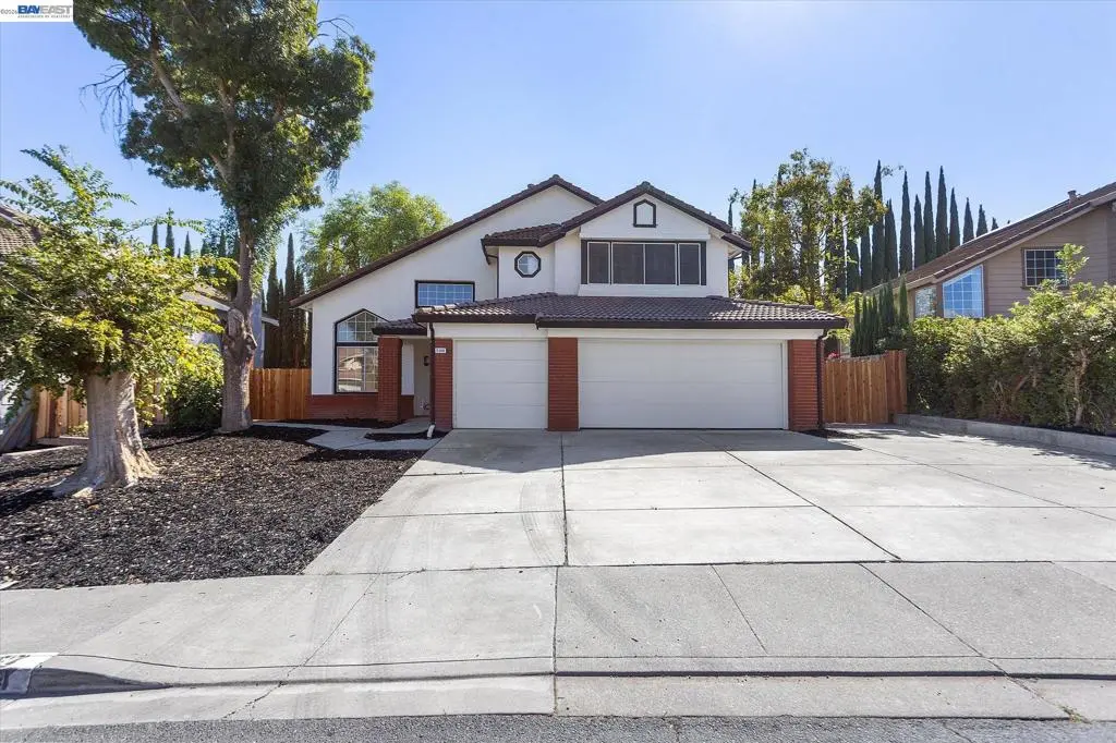 5144 CARRIAGE WAY, Antioch, CA — listing photo 1