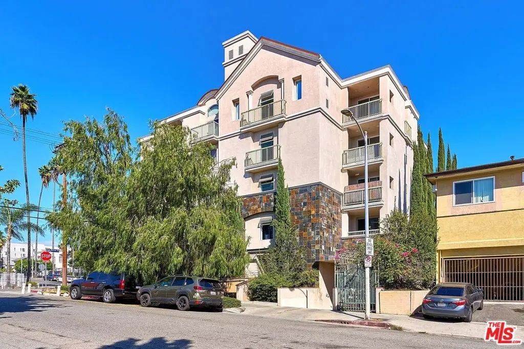 Condominium for sale at 3140 San Marino Street 301, Los Angeles, CA featuring 3 beds and 2 baths