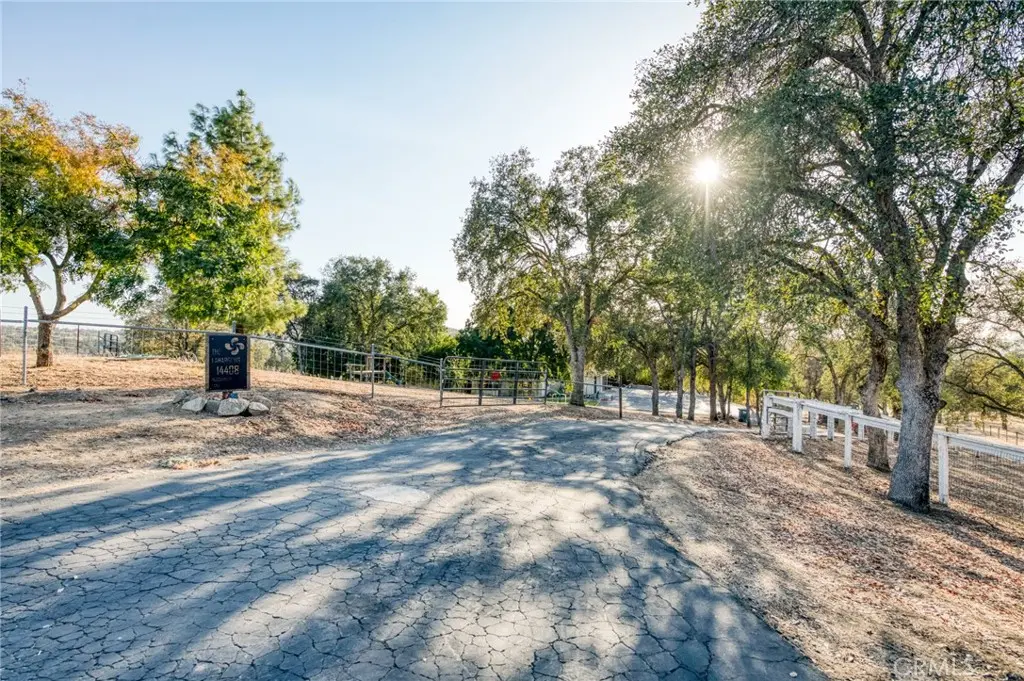 14408 Buggy Whip Lane, Prather, CA — listing photo 1