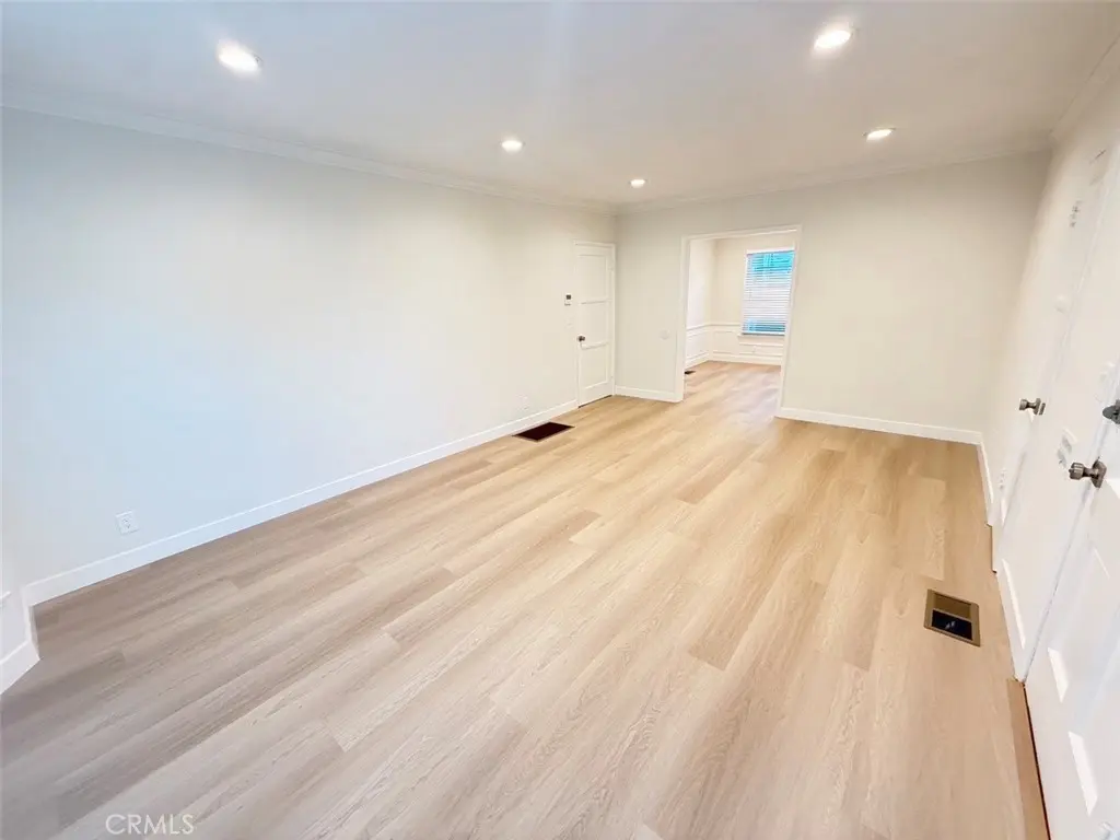827 N Adams Street 829, Glendale, CA — listing photo 1