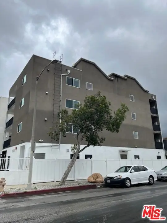 Condominium for rent at 8631 Olin Street 3, Los Angeles, CA featuring 3 beds and 1 bath