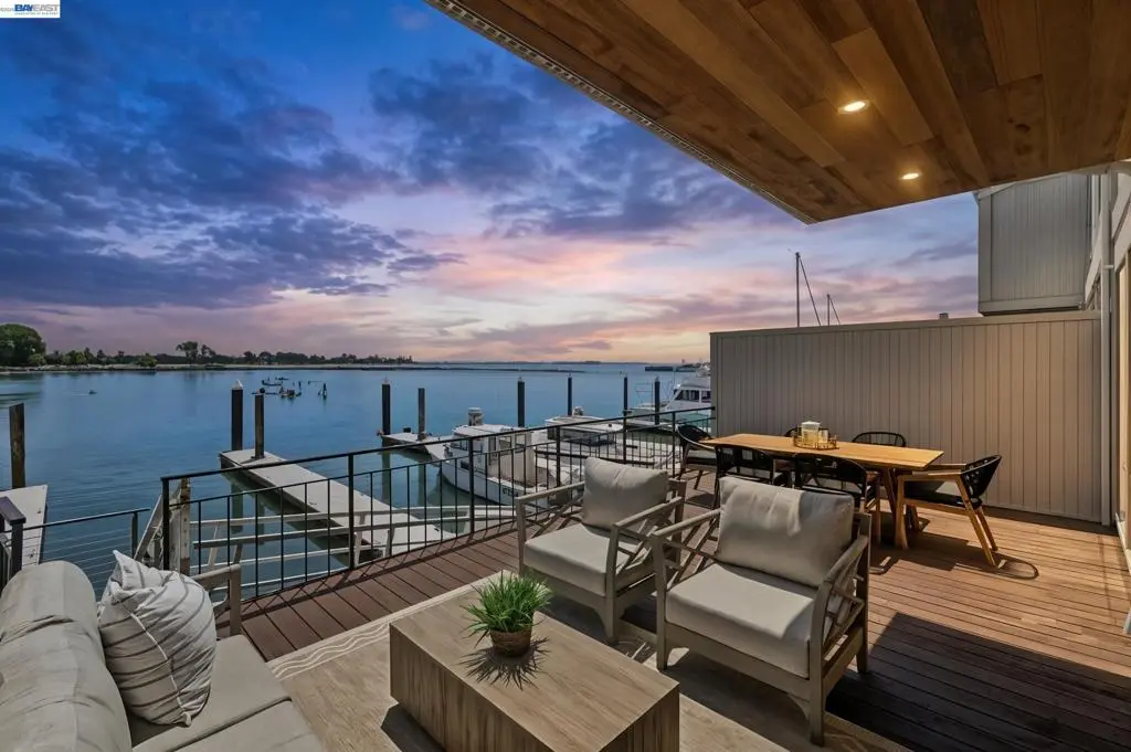 Townhouse for sale at 443 Cola Ballena, Alameda, CA featuring 3 beds and 3 baths