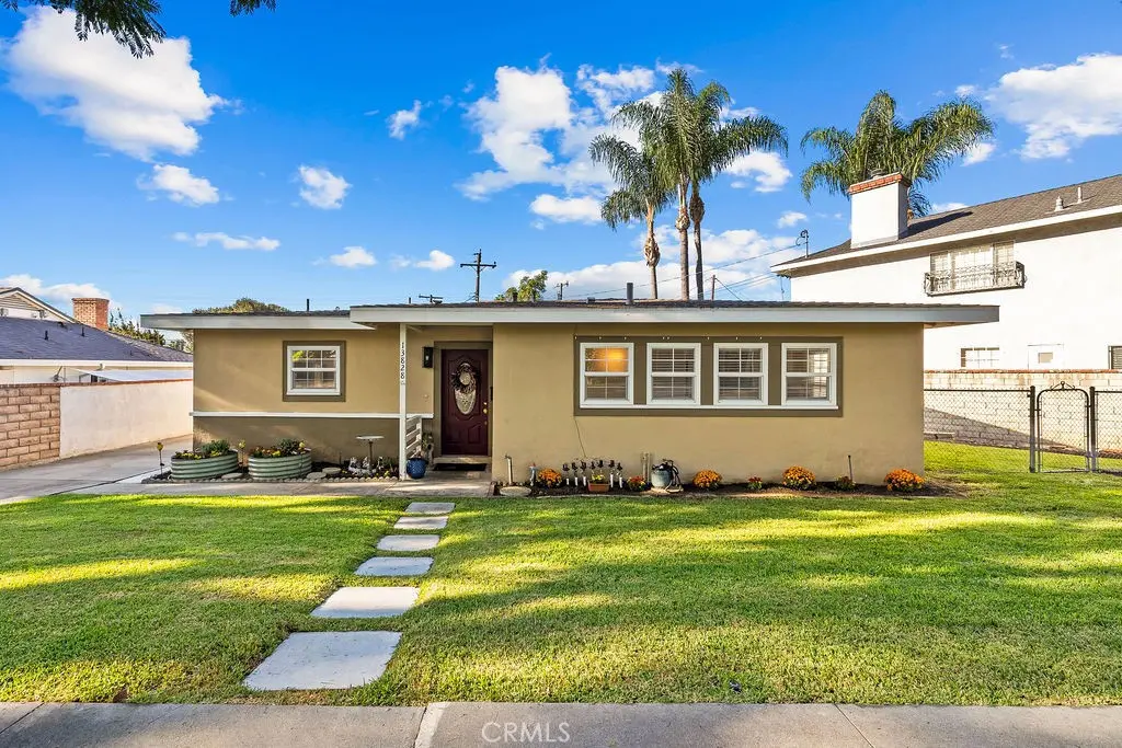 Single Family Residence for sale at 13828 La Cuarta Street, Whittier, CA featuring 3 beds and 1 bath