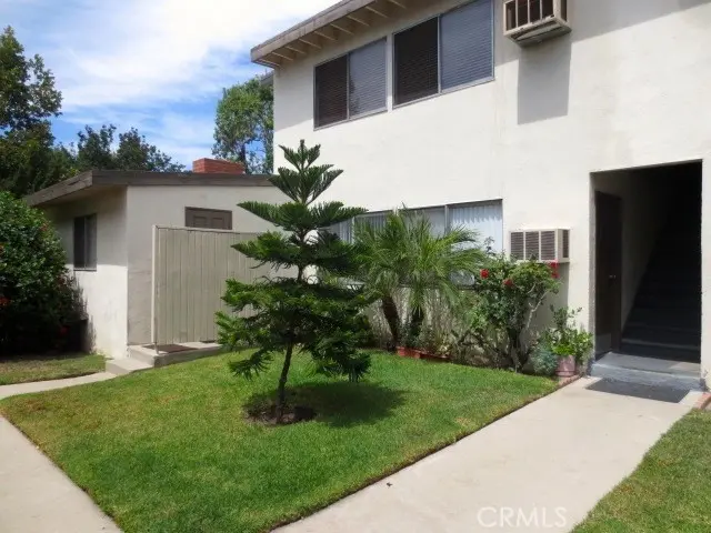 8356 Amigo 5, Northridge, CA — listing photo 1