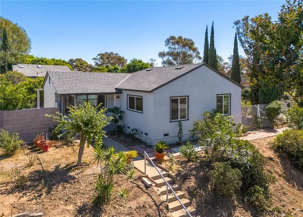 11802 S Van Ness Avenue S, Hawthorne, CA — listing photo 1