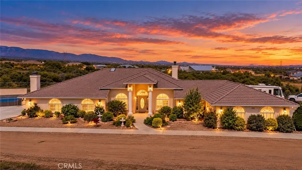 7360 Braceo, Oak Hills, CA — listing photo 1