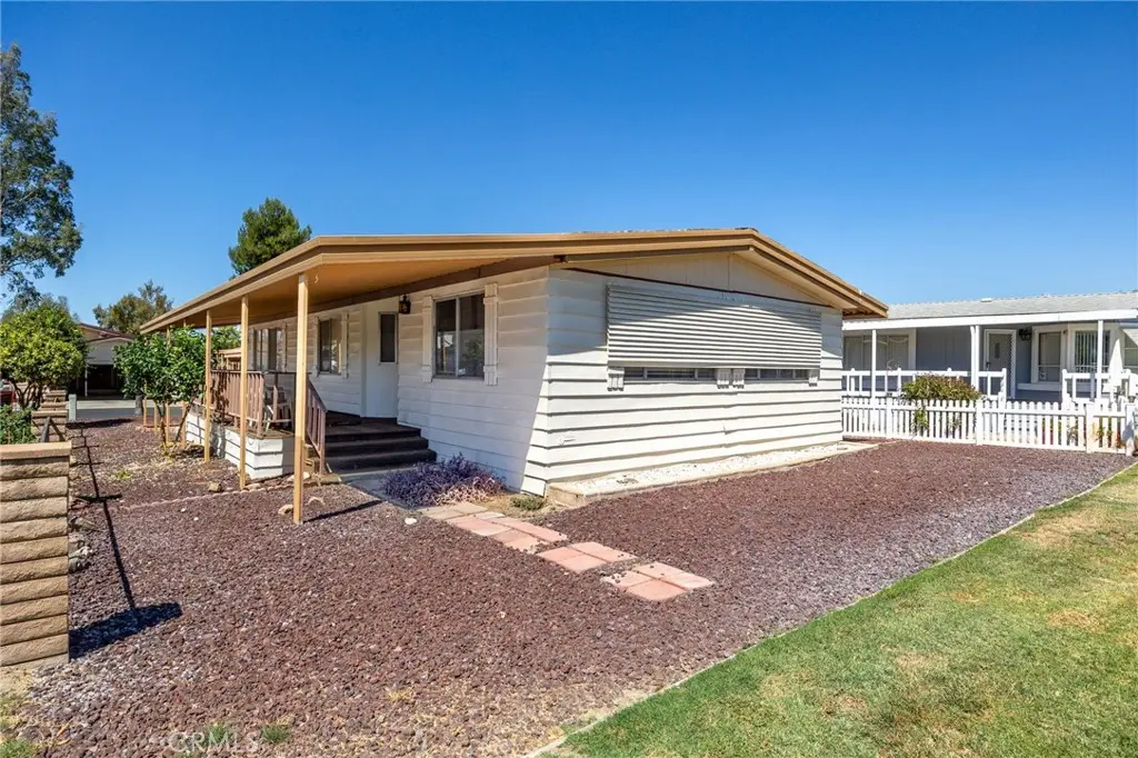 1304 Lodgepole Drive, Hemet, CA — listing photo 1