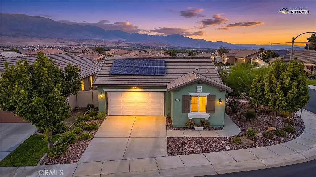 368 Shining Rock, Beaumont, CA — listing photo 1