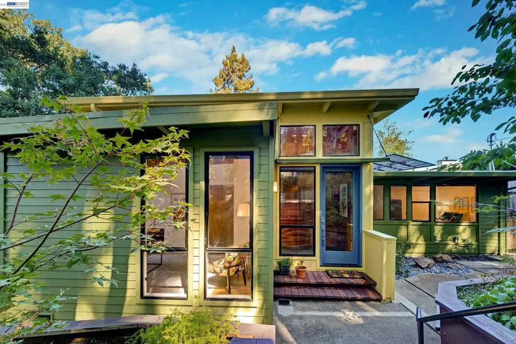 Single Family Residence for sale at 605 Vistamont Avenue, Berkeley, CA featuring 4 beds and 2 baths