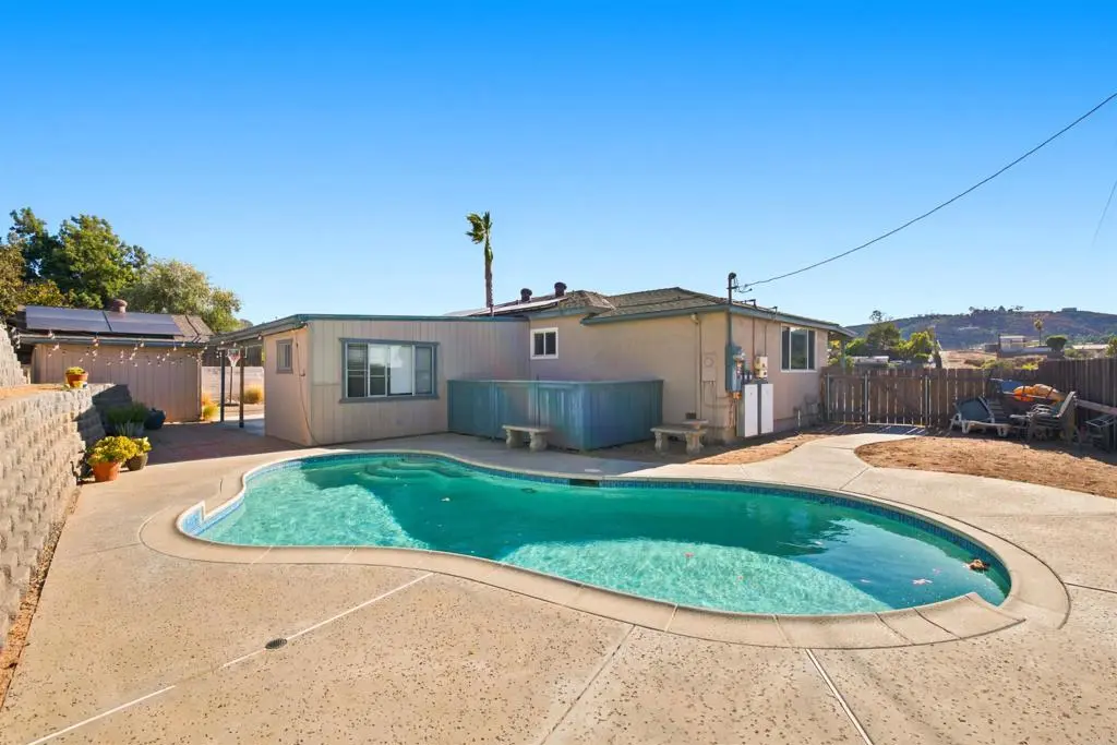 12038 Los Amigos Way, Lakeside, CA — listing photo 1