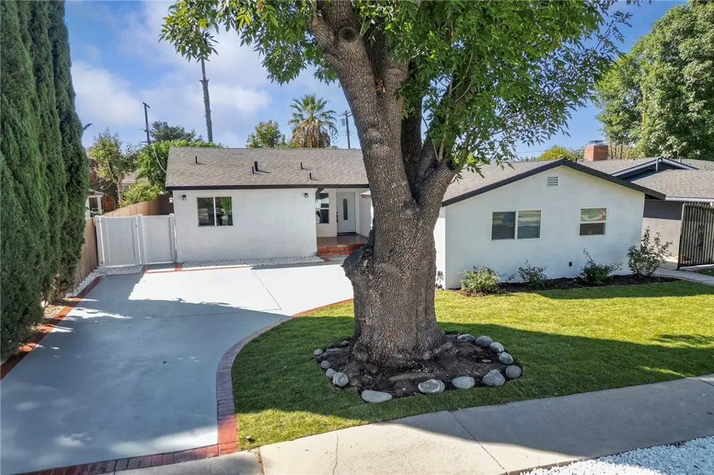 7513 Topeka, Reseda, CA — listing photo 1