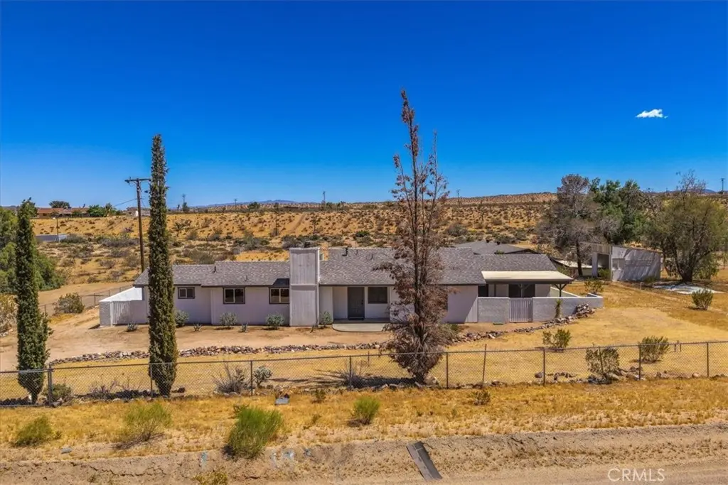 713 Delgada Avenue, Yucca Valley, CA — listing photo 1
