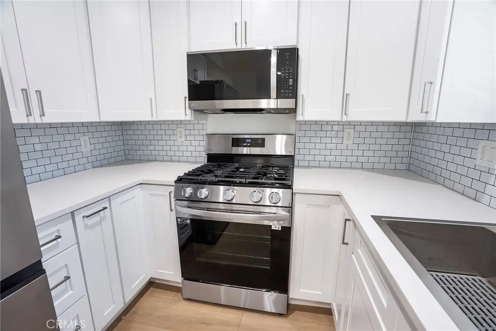 Condominium for sale at 420 N Market 9, Inglewood, CA featuring 1 bed and 1 bath