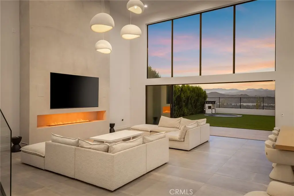 27640 Juniper Lane, Valencia, CA — listing photo 1