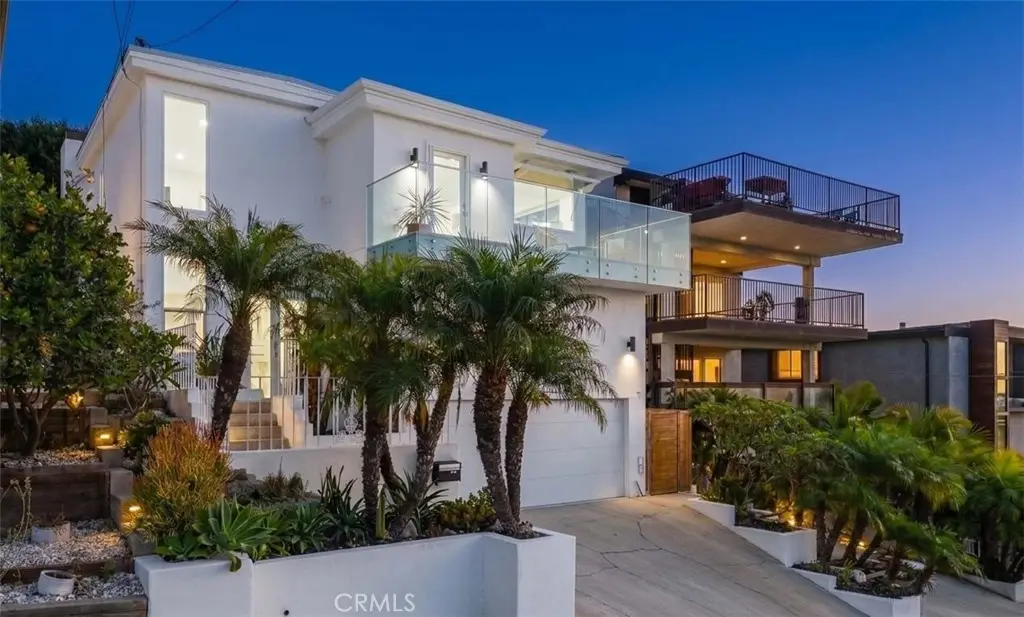 Single Family Residence for sale at 2076 Stanley Avenue, Signal Hill, CA featuring 3 beds and 3 baths