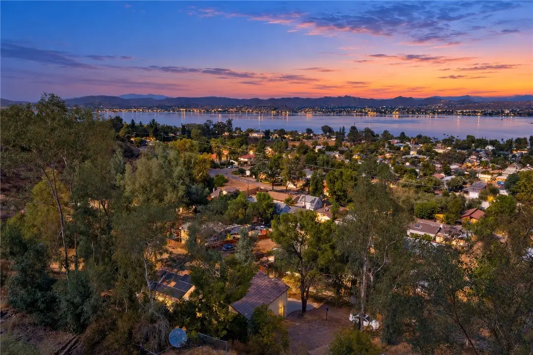 33399 Blackwell Boulevard, Lake Elsinore, CA — listing photo 1