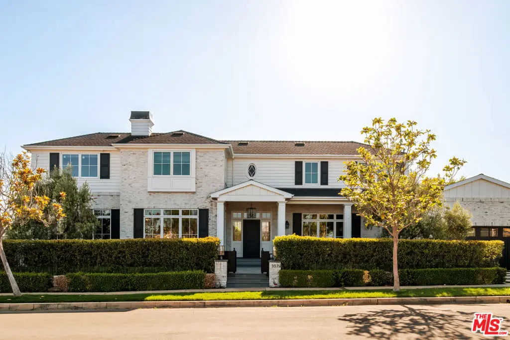 557 Chapala Drive, Pacific Palisades, CA — listing photo 1