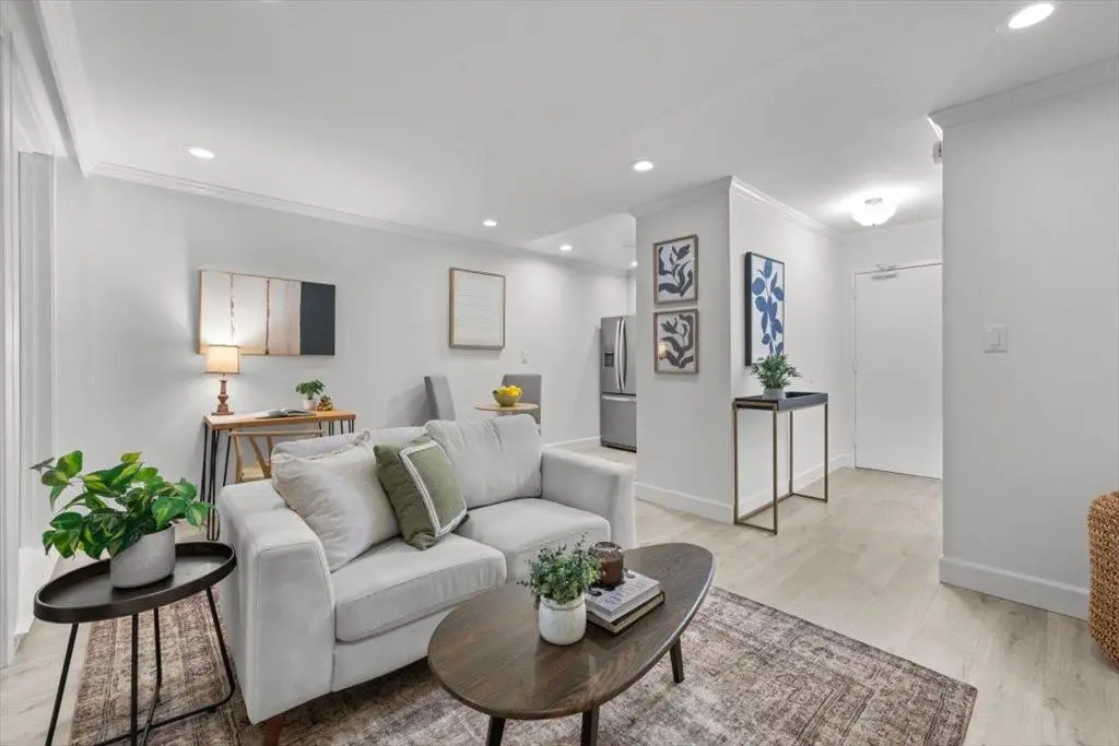1614 Hudson 311, Redwood City, CA — listing photo 1