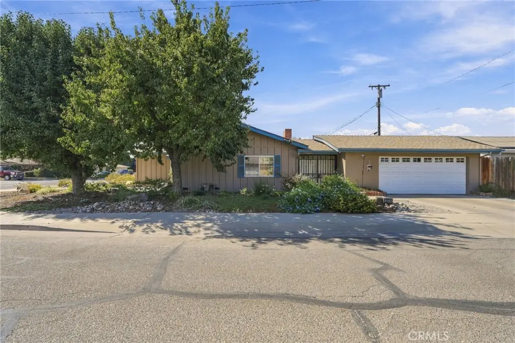 Single Family Residence for sale at 2234 W Cambridge Avenue, Visalia, CA featuring 3 beds and 2 baths
