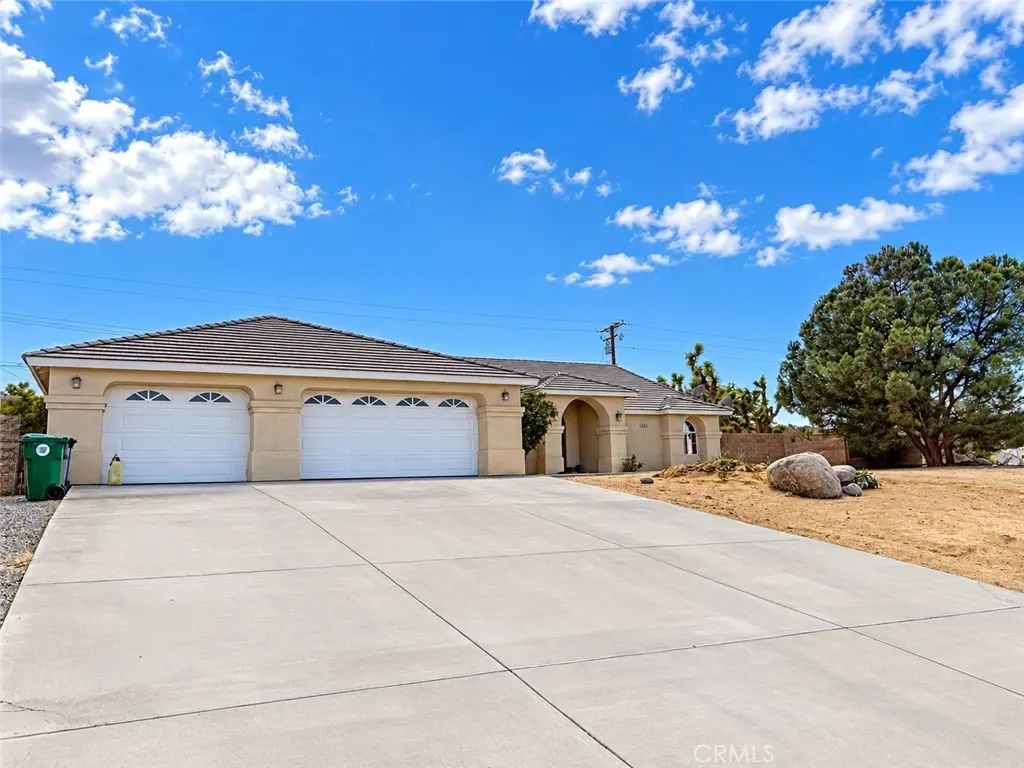 56459 Desert Gold, Yucca Valley, CA — listing photo 1