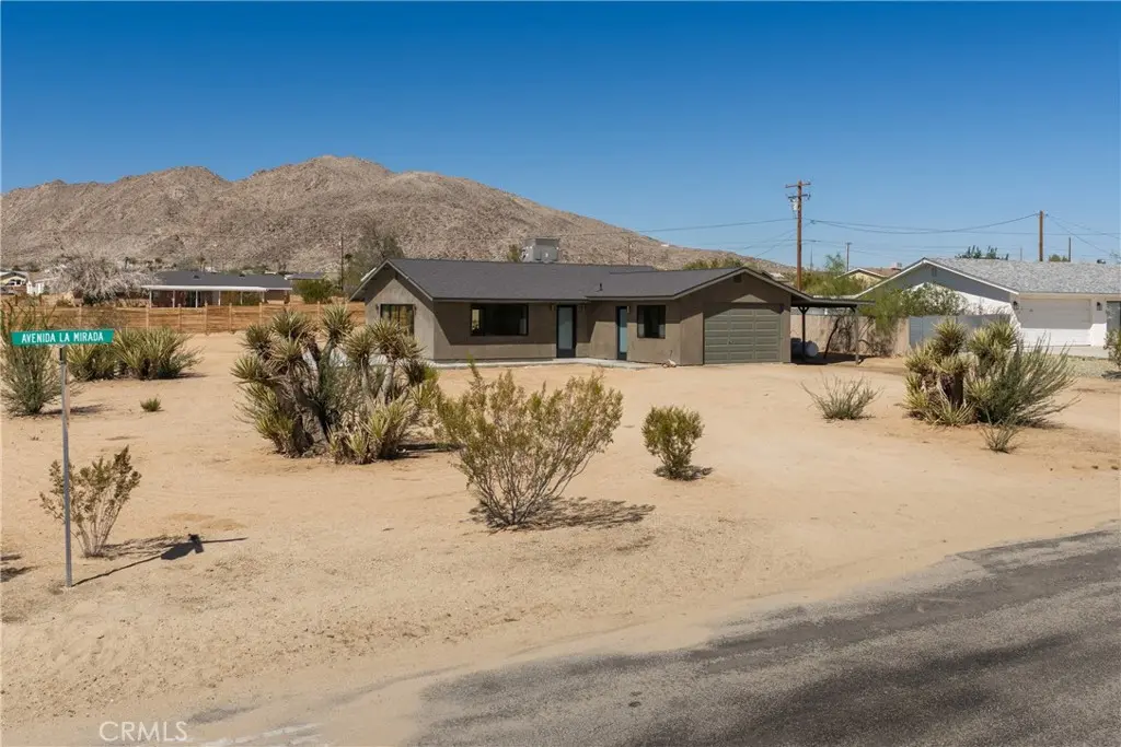 4638 Avenida La Mirada, Joshua Tree, CA — listing photo 1