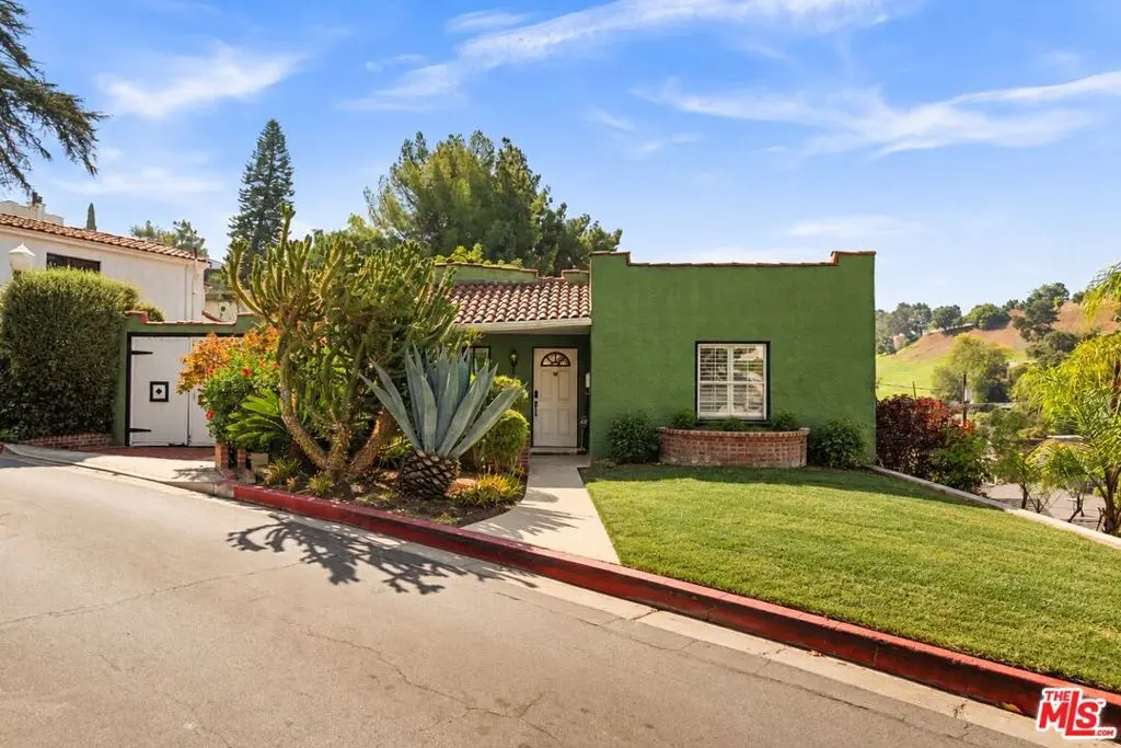 1540 Stanford Drive, Glendale, CA — listing photo 1