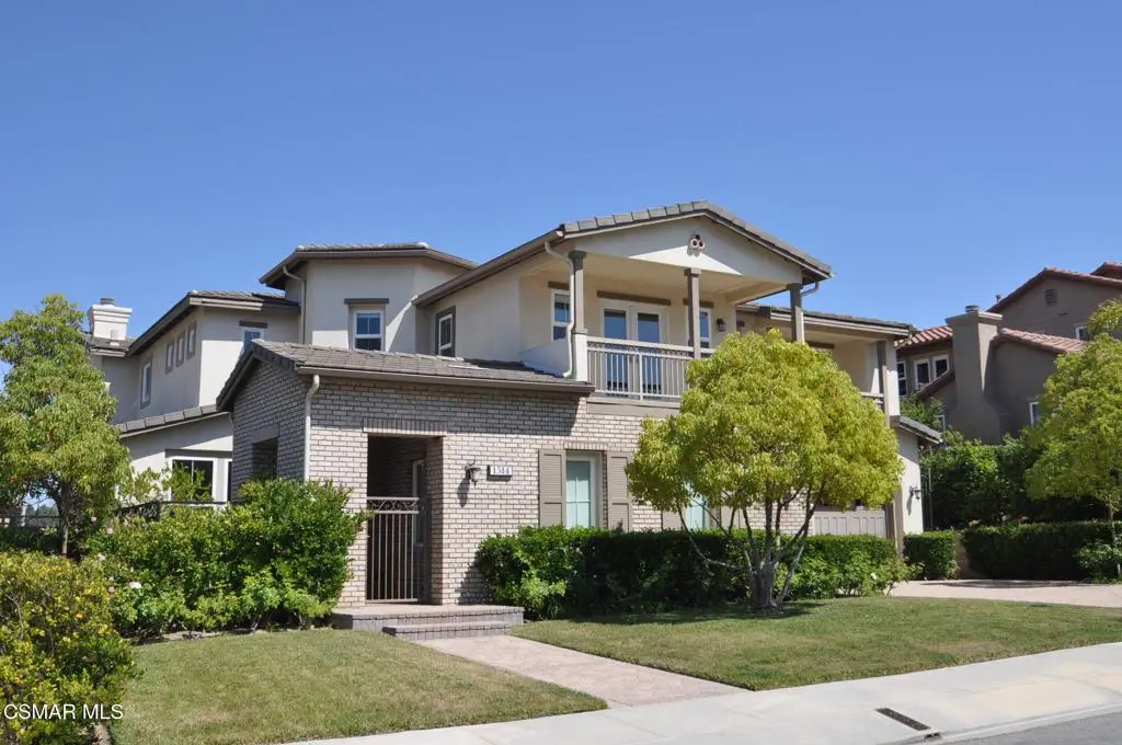 Single Family Residence for rent at 1514 Warm Springs Avenue, Thousand Oaks, CA featuring 5 beds and 5 baths